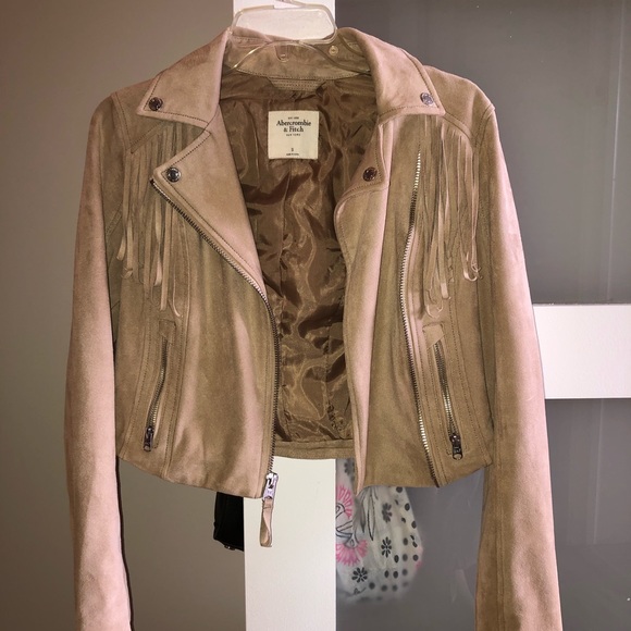 Abercrombie & Fitch Jackets & Blazers - Abercrombie faux suede fringe jacket